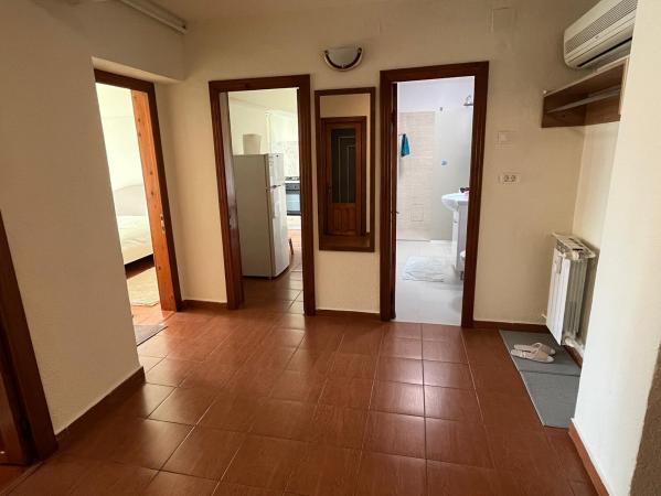 Unirii - Bld. Unirii - Piata Alba Iulia - 3 balcoane - stradal