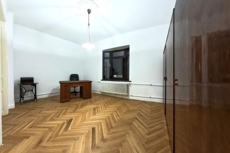 Casă pentru Birouri – 120 mp, Curte 100 mp, Complet Renovată 2025– Vatra Luminoasă, Str. Competiției