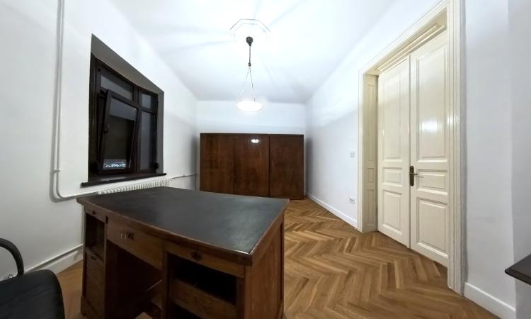 Casă pentru Birouri – 120 mp, Curte 100 mp, Complet Renovată 2025– Vatra Luminoasă, Str. Competiției