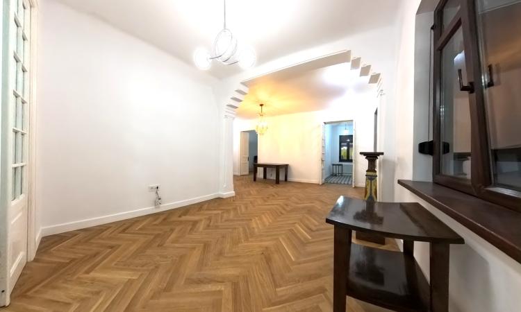 Casă pentru Birouri – 120 mp, Curte 100 mp, Complet Renovată 2025– Vatra Luminoasă, Str. Competiției