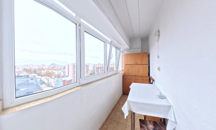 Garsonieră spațioasă 47 mp, stradal Bulevardul Unirii – mobilată, utilată, 2 balcoane