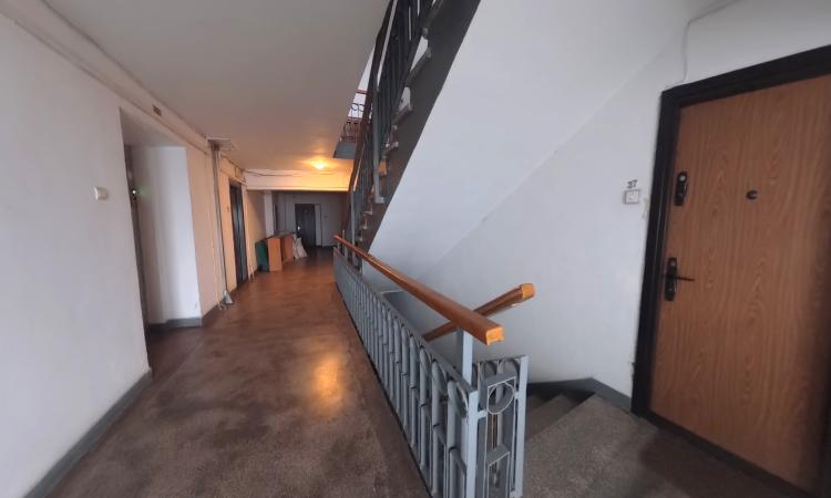 Garsonieră spațioasă 47 mp, stradal Bulevardul Unirii – mobilată, utilată, 2 balcoane