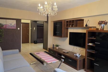 Piata Alba Iulia - Rond Alba Iulia - Unirii - loc parcare ADP - 3 balcoane