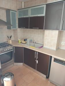 Calea Calarasilor - metrou Piata Muncii - loc de parcare ADP - 3 camere