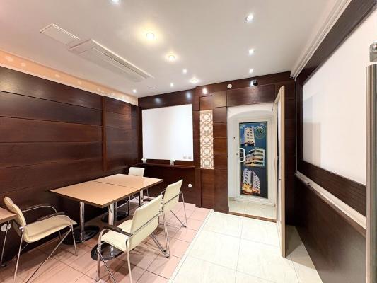 Grozăvești – Hotel Sir Orhideea Spațiu de birouri 224 mp utili