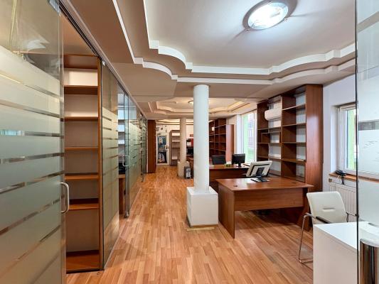 Grozăvești – Hotel Sir Orhideea Spațiu de birouri 224 mp utili