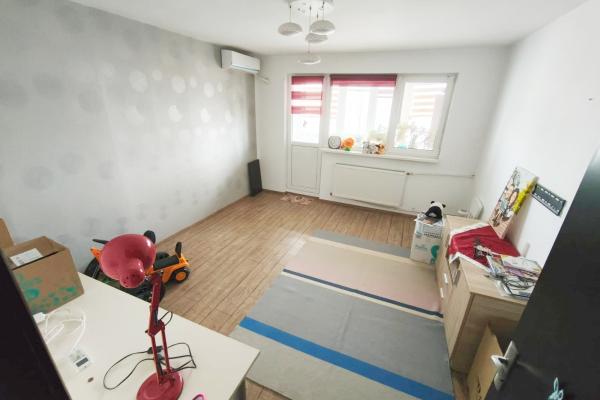 Apartament 2 camere decomandat renovat –Dr Taberei 33 parc Moghioros