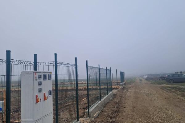 Izvorani Teren construibil imediat 500 mp – utilități pe teren