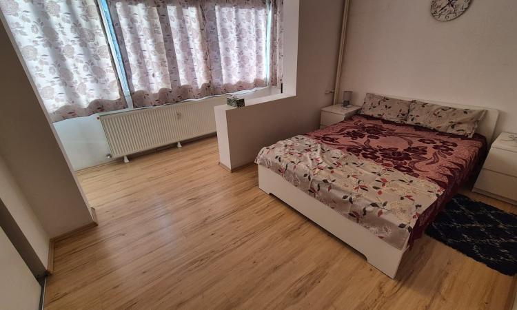Decebal - Piata Alba Iulia - 3 camere - metrou Piata Muncii