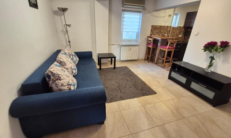 Decebal - Piata Alba Iulia - 3 camere - metrou Piata Muncii