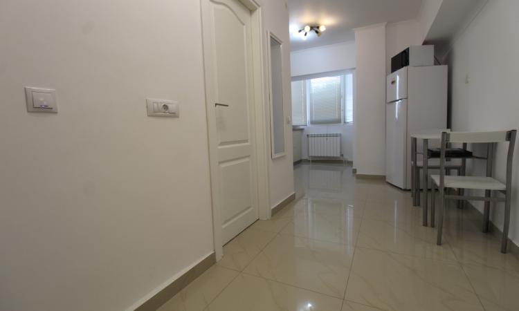 Decebal-Piata Alba Iulia-vedere bulevard-studio complet renovat