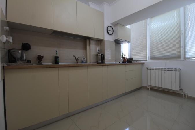 Decebal-Piata Alba Iulia-vedere bulevard-studio complet renovat