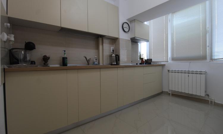 Decebal-Piata Alba Iulia-vedere bulevard-studio complet renovat