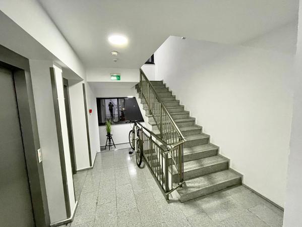 2 Camere - Bloc Nou - Cotroceni - Academia Militara - Parcare