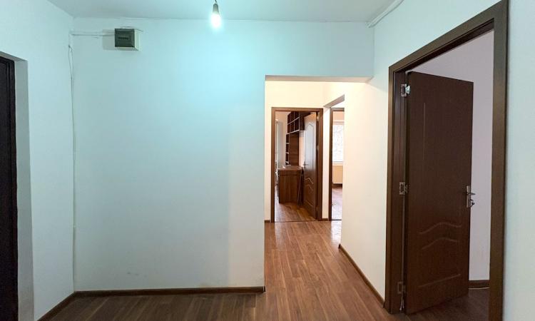 Vitan – Aleea Lacramioarei | Apartament 3 camere, decomandat, etaj 1