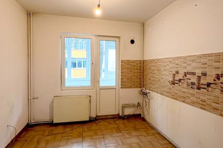 Vitan – Aleea Lacramioarei | Apartament 3 camere, decomandat, etaj 1