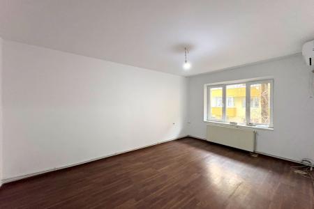 Vitan – Aleea Lacramioarei | Apartament 3 camere, decomandat, etaj 1
