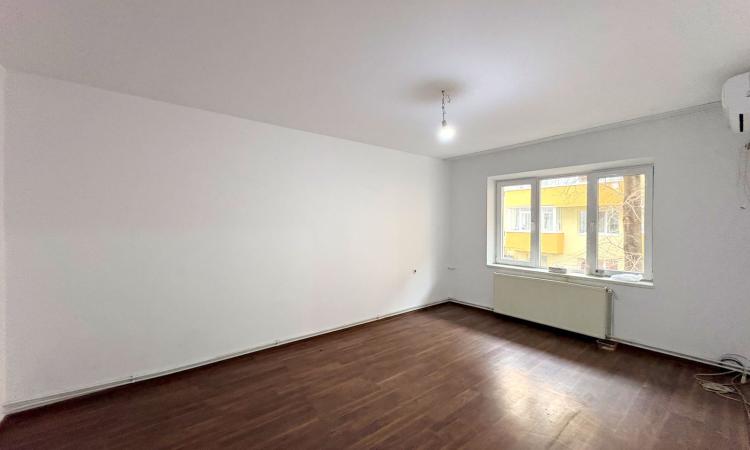 Vitan – Aleea Lacramioarei | Apartament 3 camere, decomandat, etaj 1