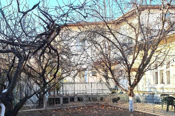 Bucurestii Noi - Damaroaia - Casa +1, teren 815 mp