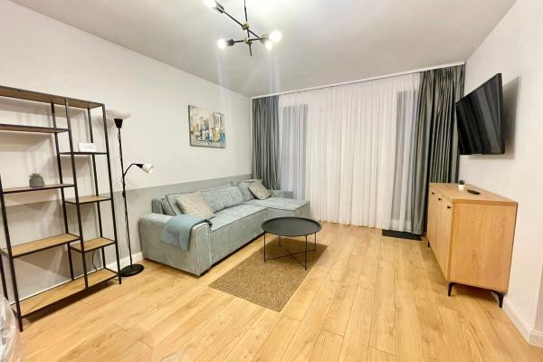 3 Camere - Pipera - Parcare - Curte
