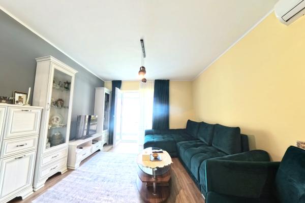 Apartament 2 camere Sisesti - dec- etaj 1/3 - mobilat si utilat lux