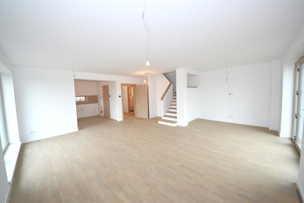 Otopeni, Odăile – Ansamblu privat, vilă Duplex P+1, curte proprie.