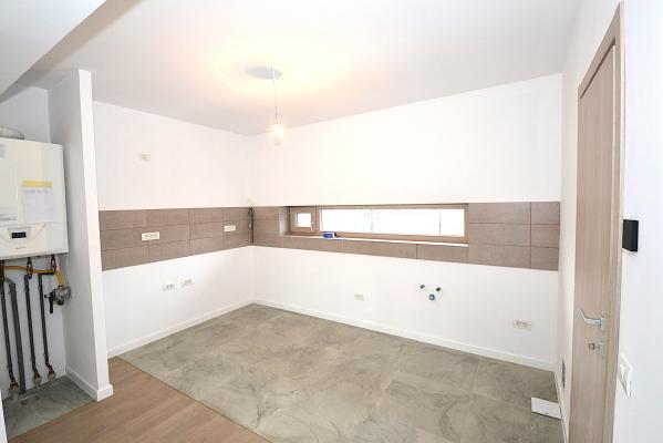 Otopeni, Odăile – Ansamblu privat, vilă Duplex P+1, curte proprie.