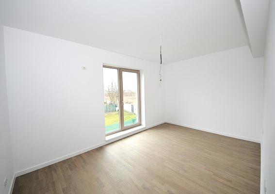 Otopeni, Odăile – Ansamblu privat, vilă Duplex P+1, curte proprie.