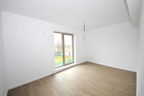 Otopeni, Odăile – Ansamblu privat, vilă Duplex P+1, curte proprie.