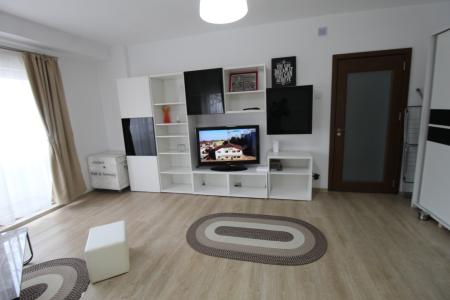 Piata Alba Iuia - Rond Alba Iulia - Burebista - bloc mixt