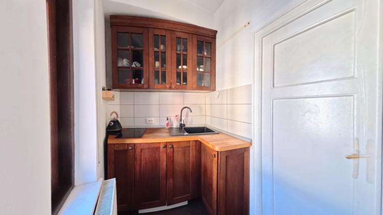 Romana - Victoriei - Str Grigore Alexandrescu - 2 camere cu centrala proprie