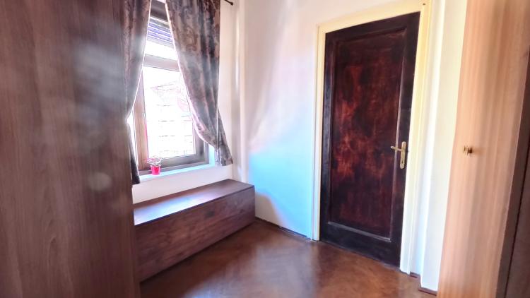 Romana - Victoriei - Str Grigore Alexandrescu - 2 camere cu centrala proprie