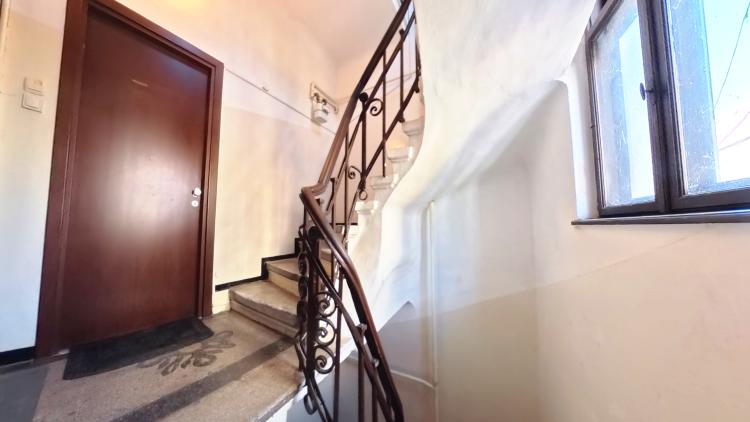 Romana - Victoriei - Str Grigore Alexandrescu - 2 camere cu centrala proprie