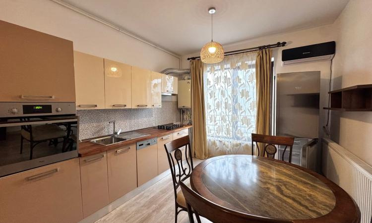 3 Camere - Decebal - Rond Alba Iulia - Bloc Nou - Parcare
