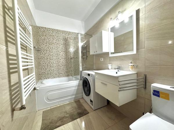 3 Camere - Decebal - Rond Alba Iulia - Bloc Nou - Parcare