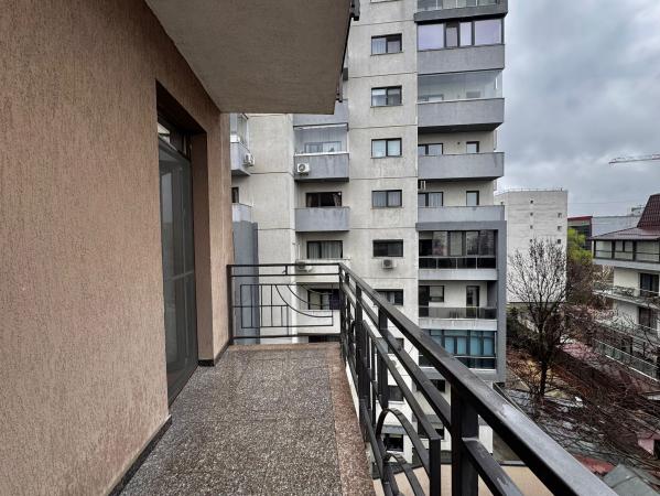 3 Camere - Decebal - Rond Alba Iulia - Bloc Nou - Parcare