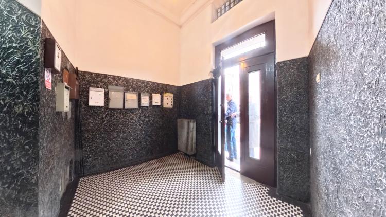 Victoriei- Romana - Lascar Catargiu - 3 camere - 87 mp utili cu centrala proprie