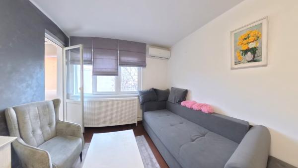 Titan /str Cozla / ap 2 camere renovat/mobilat/utilat