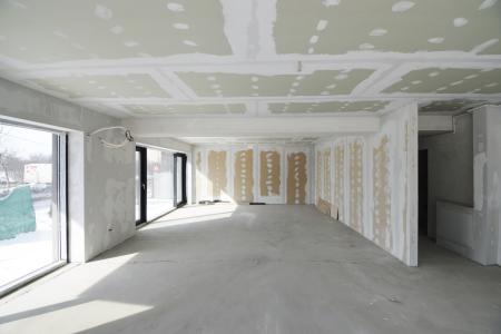 Spatiu comercial stradal, apropiere metrou Straulesti