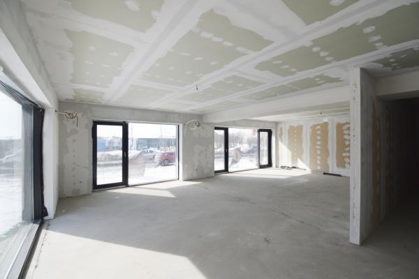 Spatiu comercial stradal, apropiere metrou Straulesti