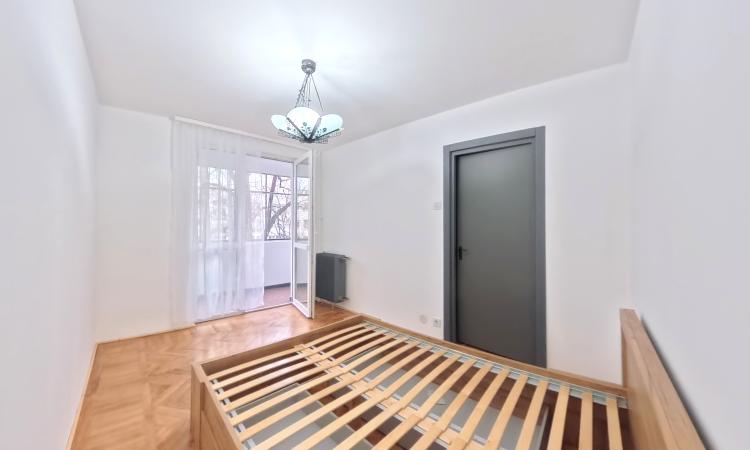Titan / Str Barajul Bicaz/ Piata Minis /2 Camere renovat/mobilat/utilat