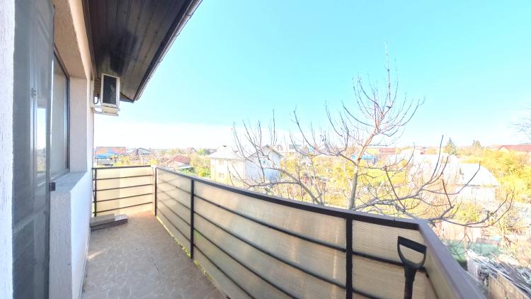 Apartament 2 camere  balcon vedere superba – Otopeni, zona Odăi (Str. Școlii)