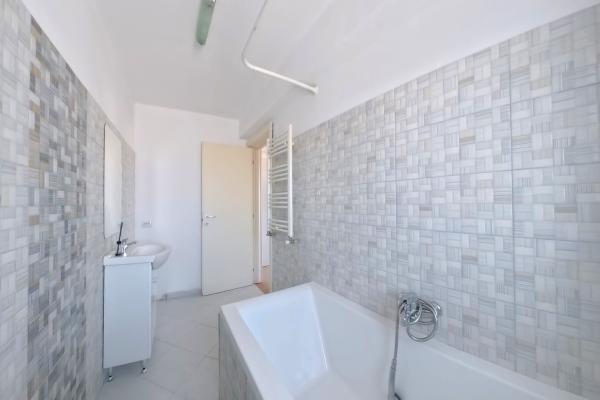 Apartament 2 camere balcon vedere superba – Otopeni, zona Odăi (Str. Școlii)