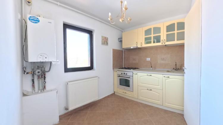 Apartament 2 camere  balcon vedere superba – Otopeni, zona Odăi (Str. Școlii)