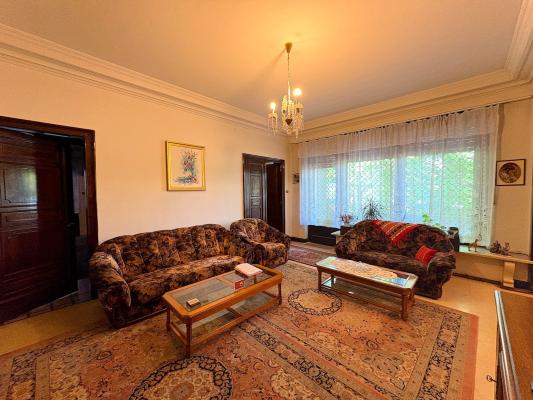 UNIRII-MIRCEA VODA, apartament in vila interbelica, 6 camere, 190 mp