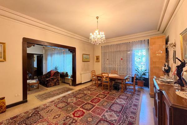 UNIRII-MIRCEA VODA, apartament in vila interbelica, 6 camere, 190 mp