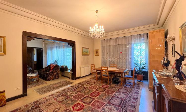UNIRII-MIRCEA VODA, apartament in vila interbelica, 6 camere, 190 mp