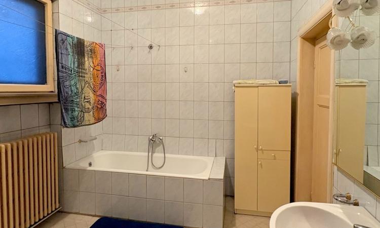 UNIRII-MIRCEA VODA, apartament in vila interbelica, 6 camere, 190 mp