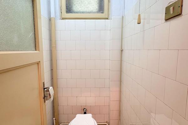 UNIRII-MIRCEA VODA, apartament in vila interbelica, 6 camere, 190 mp