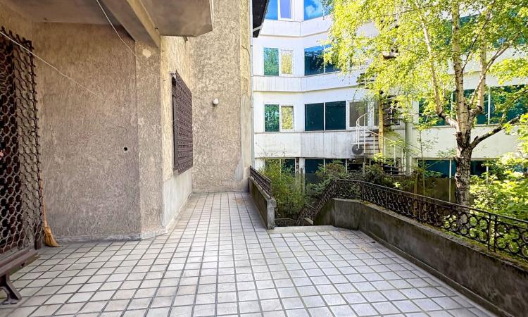 UNIRII-MIRCEA VODA, apartament in vila interbelica, 6 camere, 190 mp